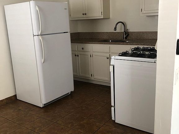 2nd image of 7530 Fountain Ave APT 1