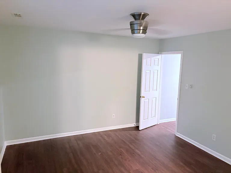 6813 Glendower Rd #B — Photo 7
