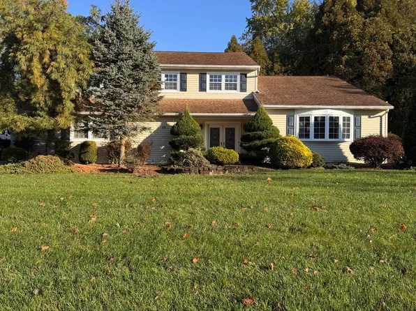 39 Coachman Drive S, Freehold, NJ 07728