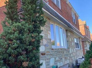 826 Brighton St, Philadelphia, PA 19111