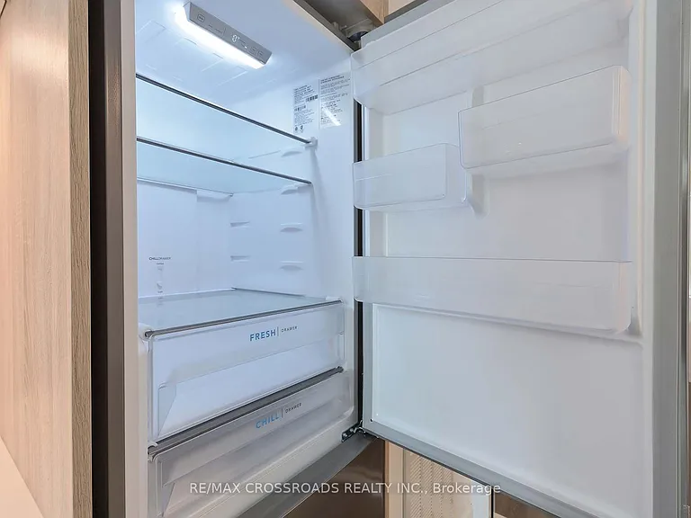 8 Beverley Glen Blvd #C310 — Photo 16