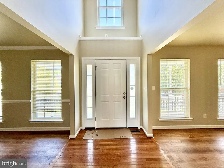 6002 Bush Ct — Photo 5