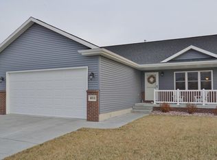 8715 Colby St, Lincoln, NE 68505