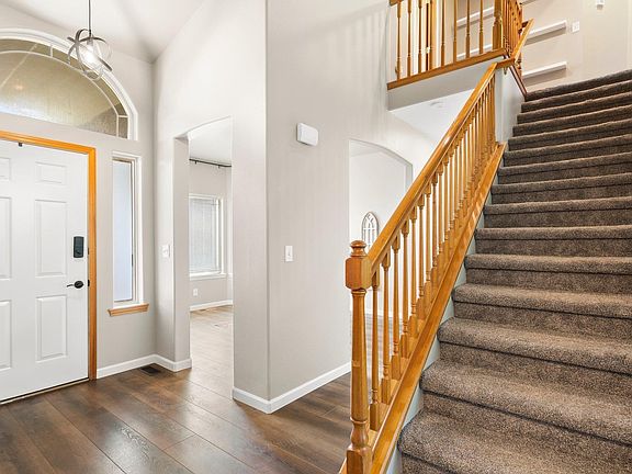 3rd image of 2061 Anna Ave
