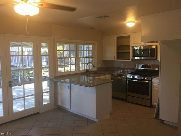 5th image of 2125 Adrienne Dr