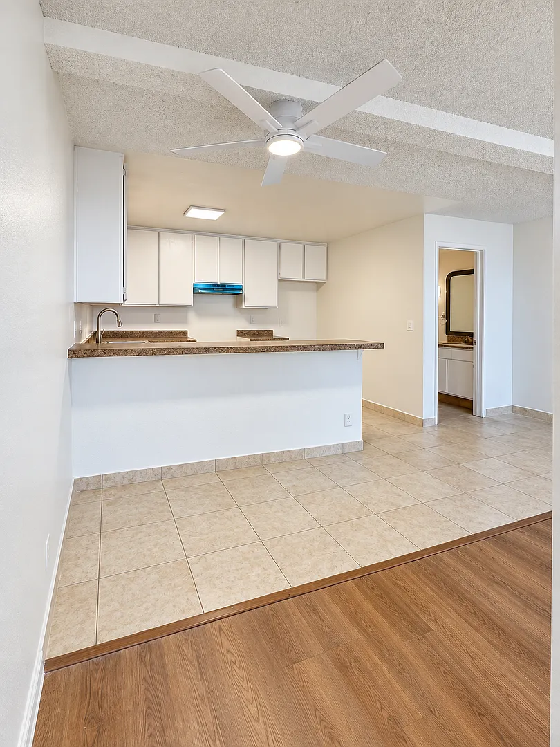 Woodman Apartments — Photo 3
