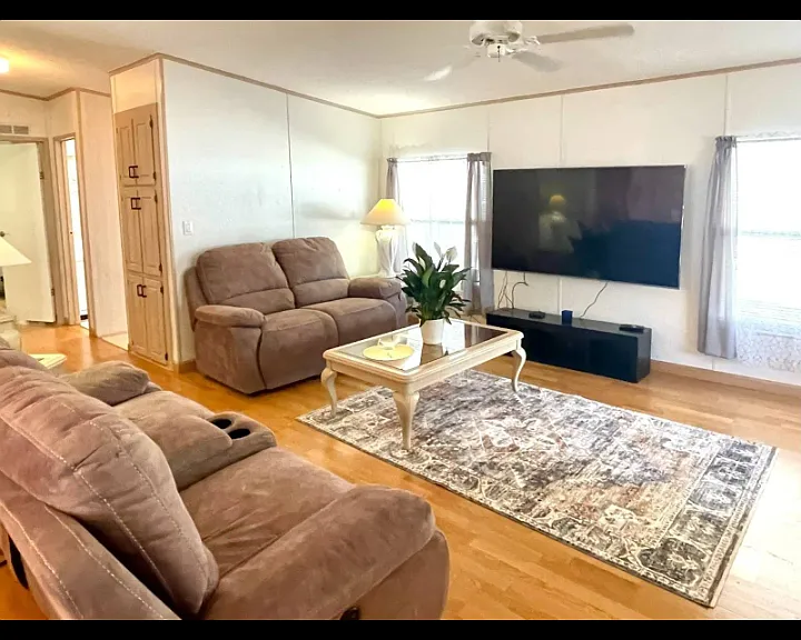 6812 Coconut Grove Cir — Photo 8