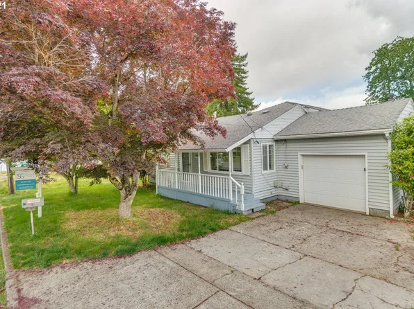 11815 SE Oak St, Portland, OR 97216