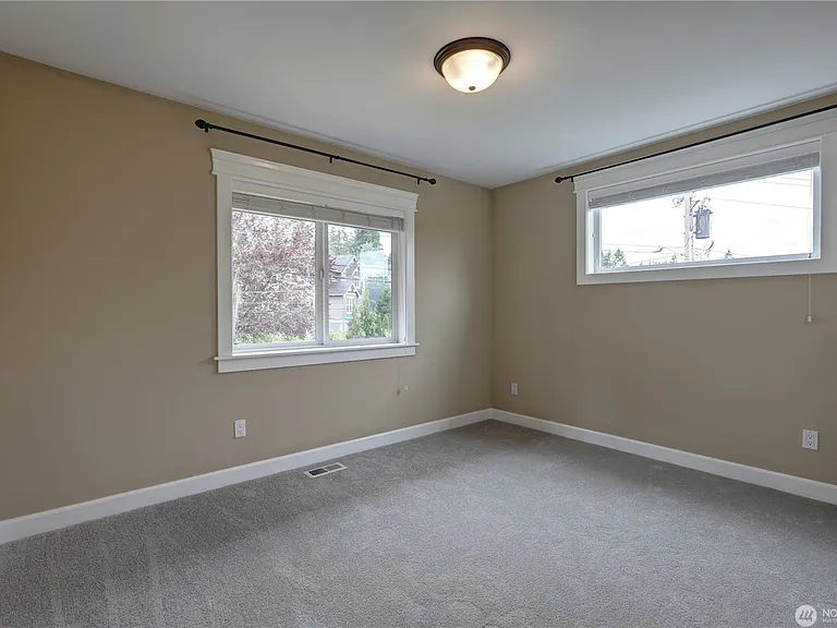 16308 Simonds Rd NE — Photo 19