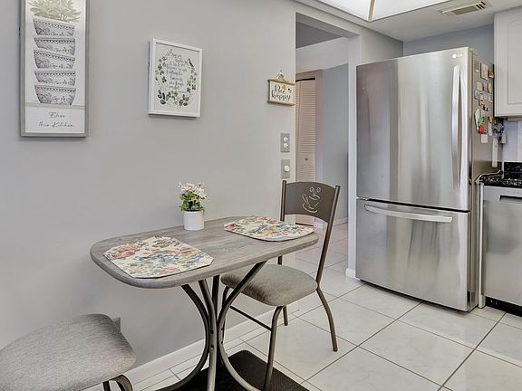 5th image of 7610 NW 18th Street #205