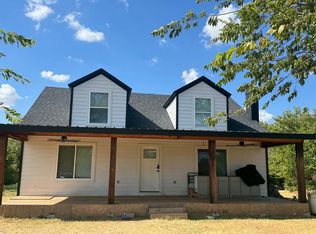 8401 Whispering Meadows Rd, Joshua, TX 76058