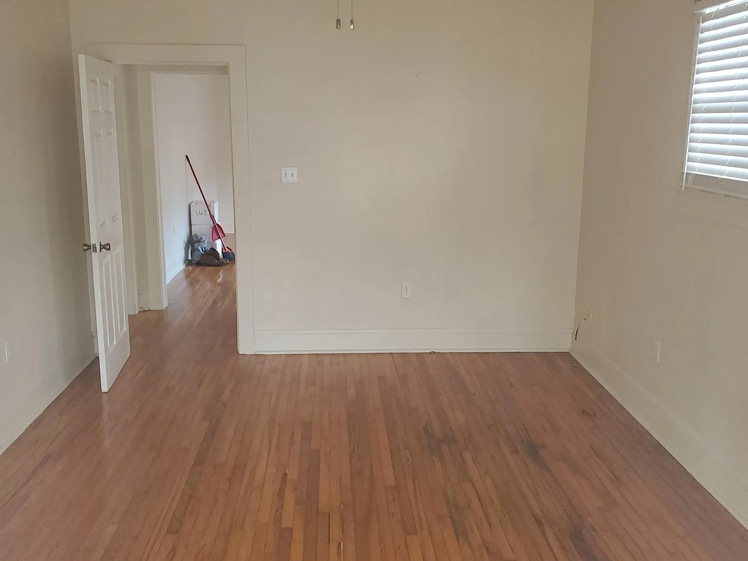 3 bed, 900 sqft, $1,850 — Photo 4