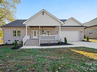 101 Wadesborough Pl, Wadesboro, NC 28170