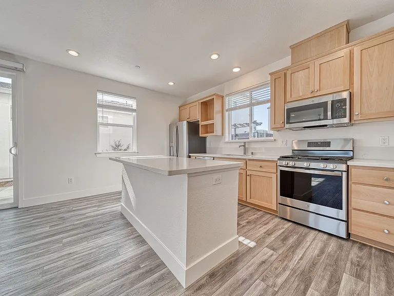 2221 Tapia Way — Photo 2