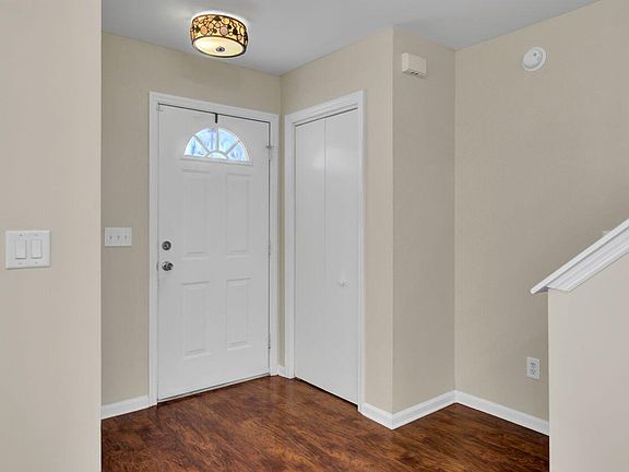 4th image of 5463 Altamaha Dr