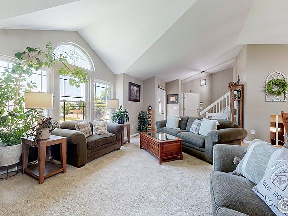 3rd image of 2331 Sunray Ct