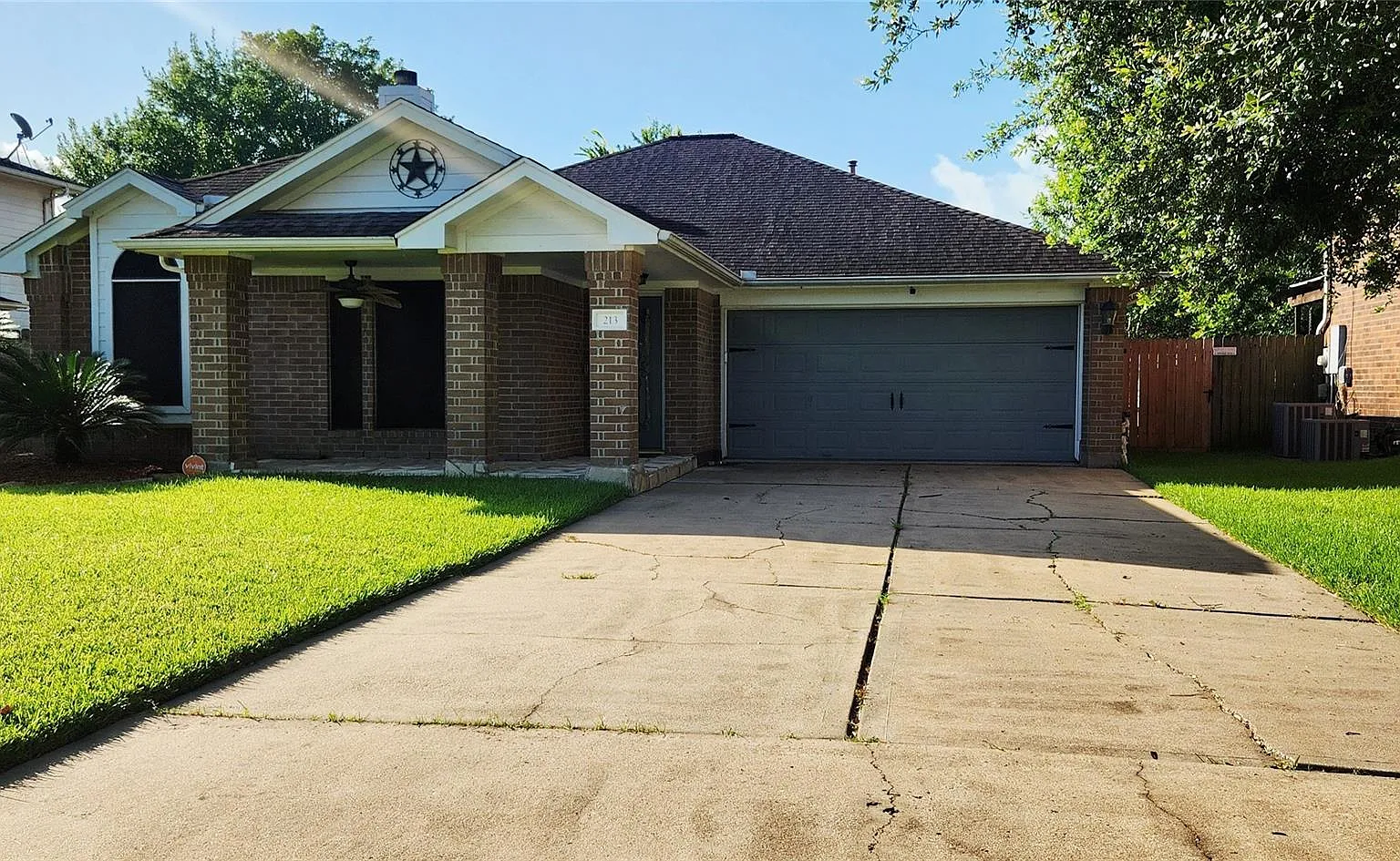3 bed, 2.5 bath, 1666 sqft, $2,275 — Photo 3