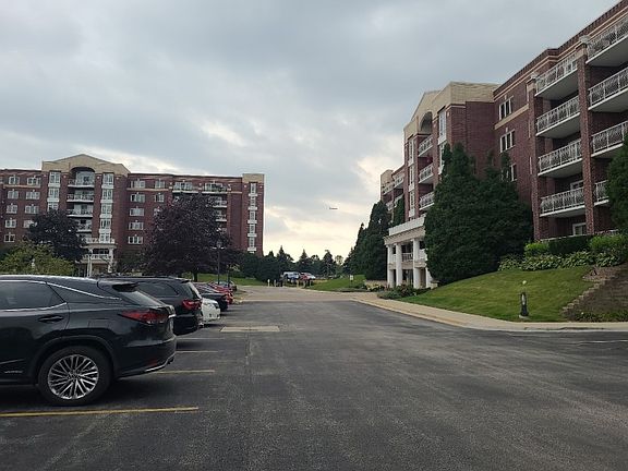 5th image of 7071 W Touhy Ave APT 205
