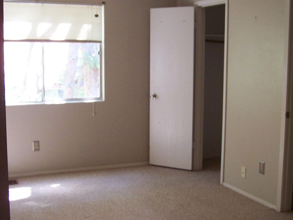 bedroom #1