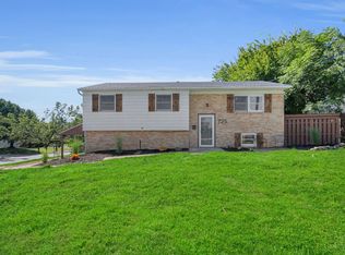 725 E Crescentville Rd, Cincinnati, OH 45246