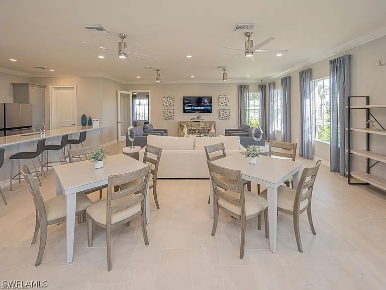 1130 Rolling Brook Ln — Photo 31