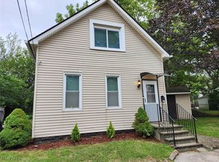 3517 E 44th St, Cleveland, OH 44105