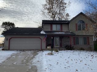 9720 W Lake Lancelot Dr, Mapleton, IL 61547