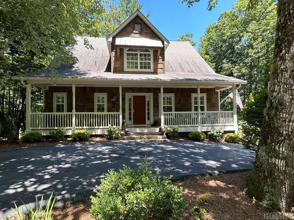197 Sourwood Court, Sapphire, NC 28774