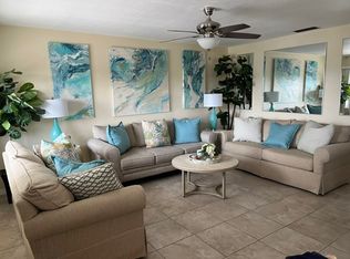 8584 111th St N APT 308, Seminole, FL 33772