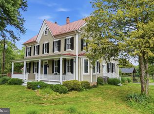 15715 Avery Rd, Rockville, MD 20855