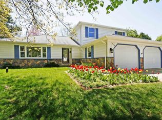 6346 Sturbridge Dr, Kalamazoo, MI 49004