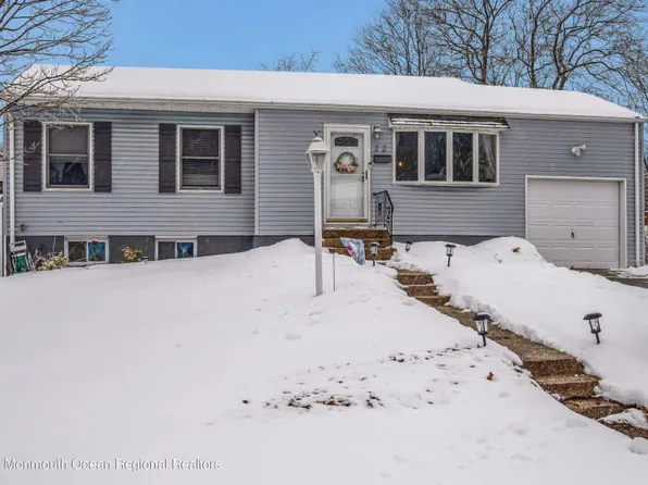 22 Virginia Ave, Hazlet, NJ 07730