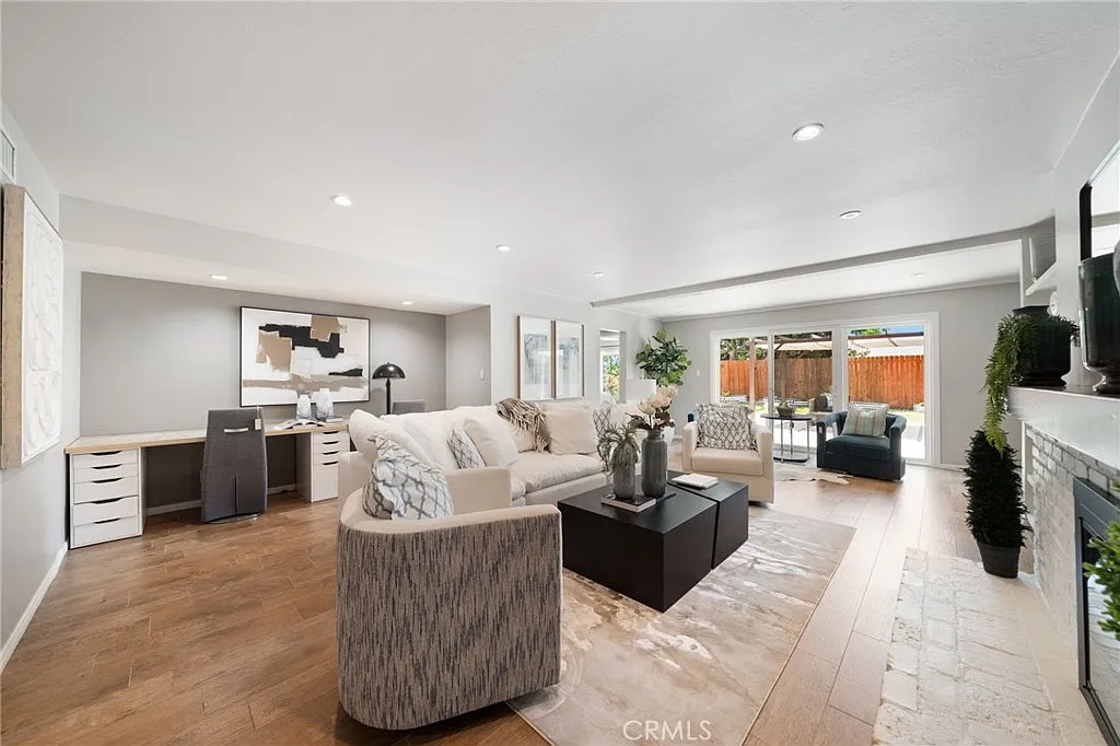 3 bed, 1724 sqft, $7,000 — Photo 4