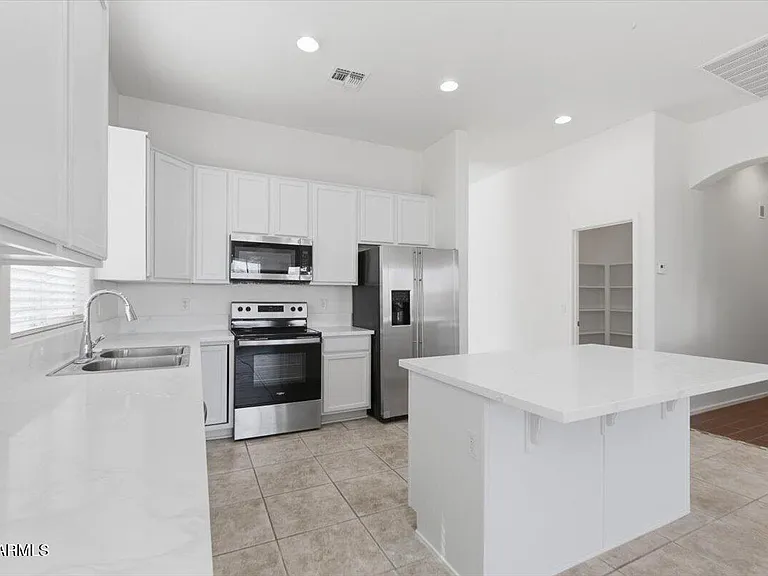 3410 W Alicia Dr — Photo 14