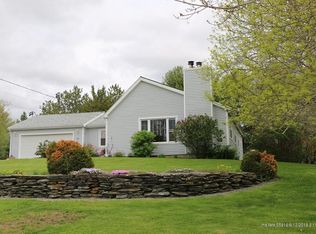 39 Glenwood Dr, Bangor, ME 04401
