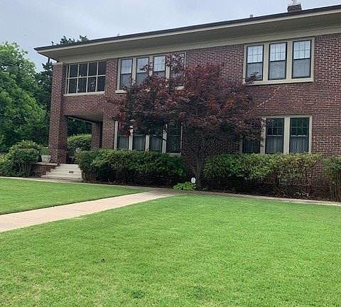 Well maintained duplex