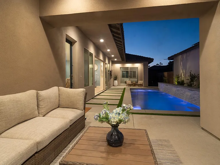 Outdoor covered patio.