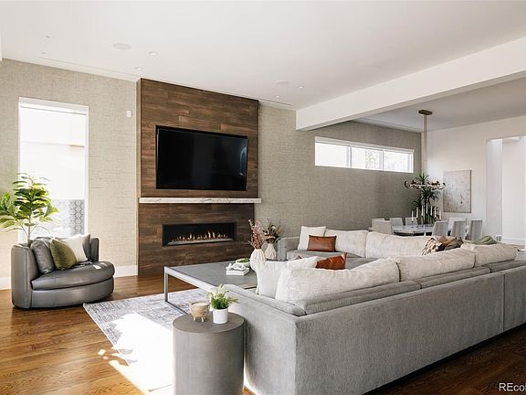3rd image of 164 S Fairfax Street