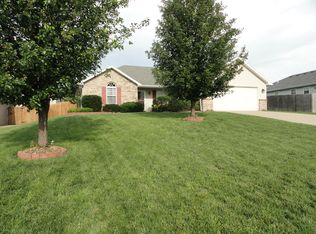 6205 N Water Cress Cir, Columbia, MO 65202