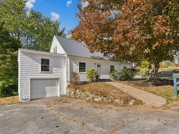 29 Delcliffe Lane, Lewiston, ME 04240