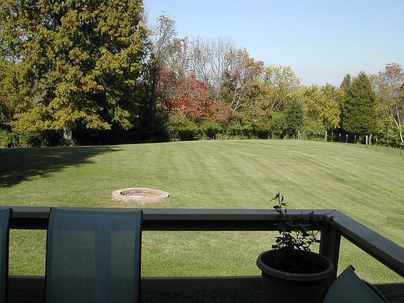 Back Yard / Fire Pit