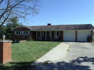 115 Hilltop Mdws, Frankfort, KY 40601