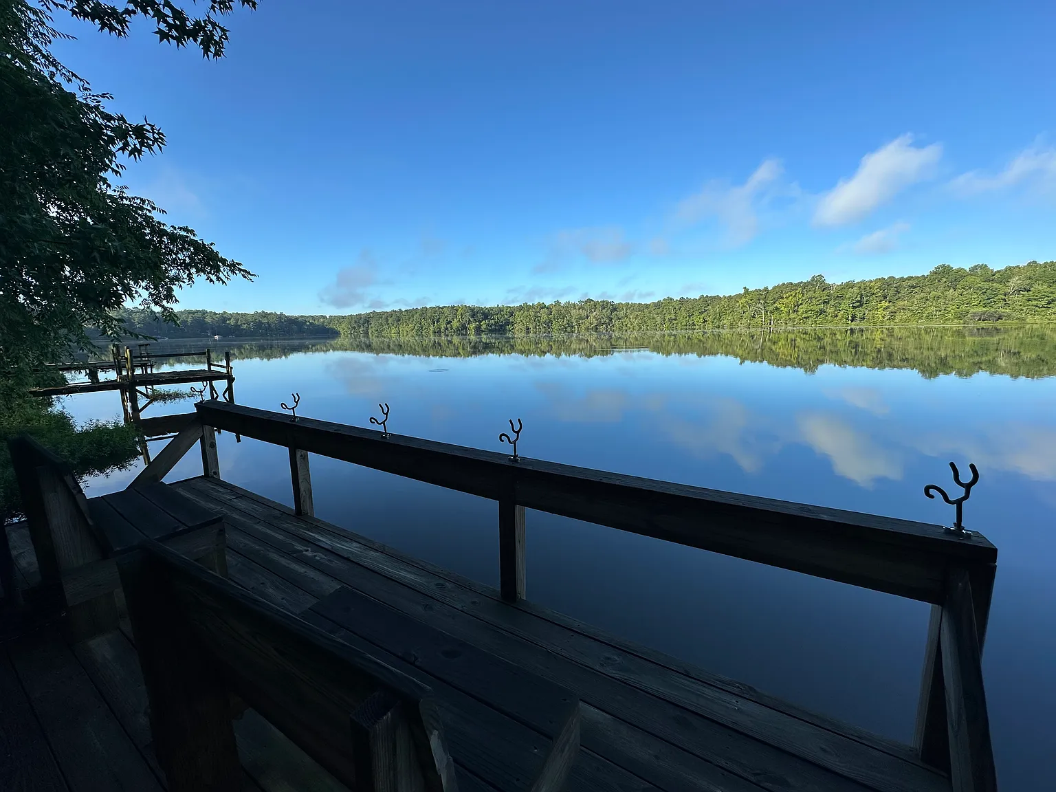 187 Weavers Lake Front Rd — Photo 2