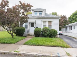 36 Roland Ave, Cranston, RI 02920