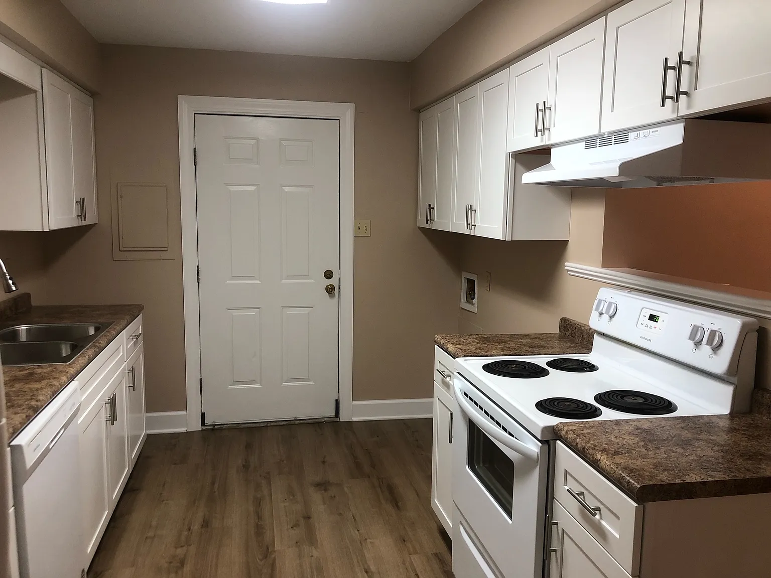 238 Hickory Trail - 1 — Photo 3