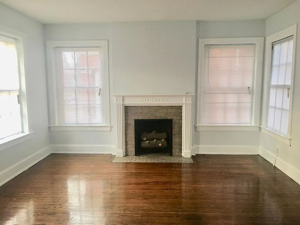 1481 S 3rd St — Photo 2