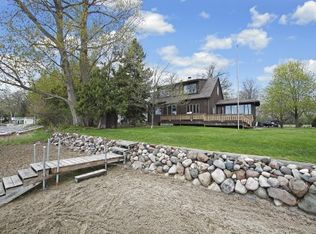 904 County Road I W, Shoreview, MN 55126