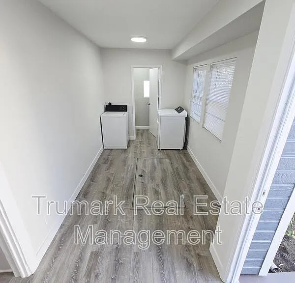 433 W Garfield Ave — Photo 24
