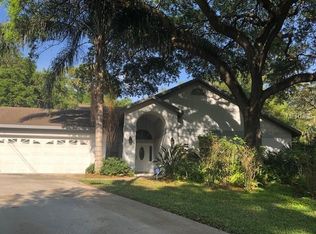 8307 N River Oaks Ct, Tampa, FL 33617