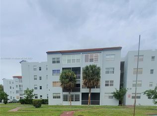 2860 Somerset Dr APT 215K, Lauderdale Lakes, FL 33311